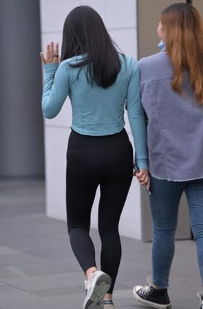 黑色紧身裤美眉(78P)