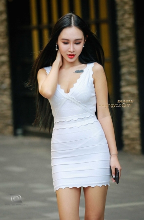 红遍摄影圈的极品网红 T裤别致性感