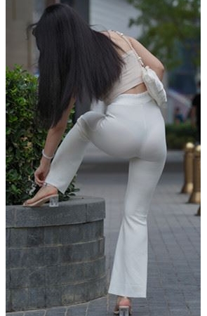 （套图）高腰紧身白裤小姐姐 (536P)