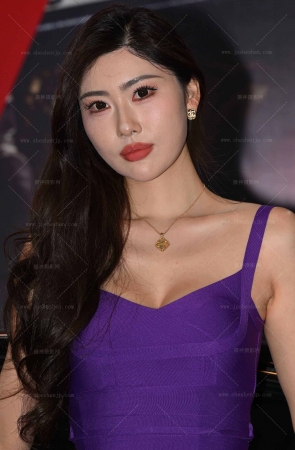 26328-17-47√裸腿美足-紫色包臀裙叶濛雨 9P