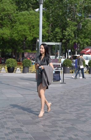 搭讪街拍甜美高颜值女神姐姐