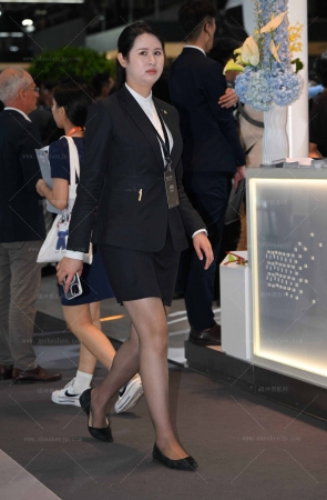 2563-60-40√奔驰经销商-微胖型