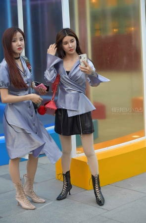 搭讪街拍俩妹子