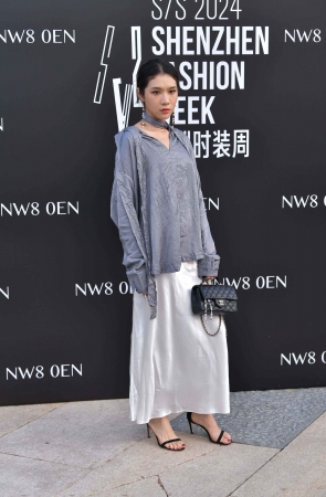 时装周时尚凉高美女