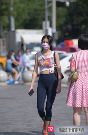 蓝色高挑紧身裤美女MJ563[979M]