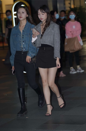 长靴牛仔姐妹花