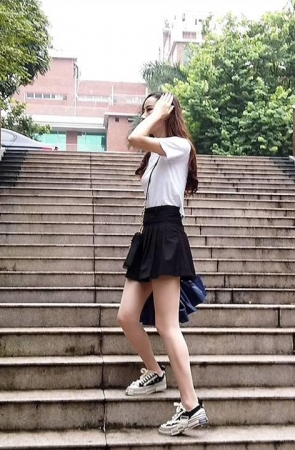 赵师妹的闪亮肉丝美腿原版无水印模拍视频3A005[6.5G]