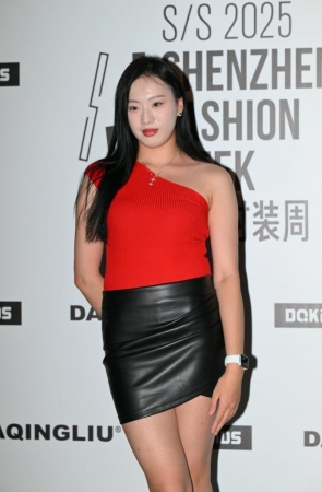 黑红搭配 [57P-1.08GB]