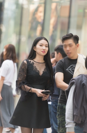 黑丝恨天高蕾丝裙美女