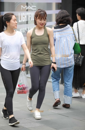 瑜伽运动女孩