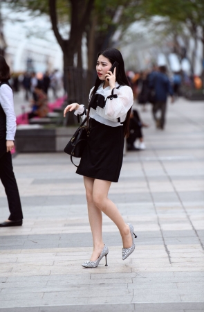 高跟美腿小姐姐