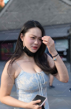 搭讪吊带长裙丰满美女 [16P]