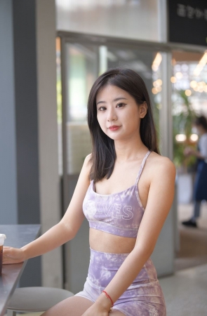 一只麋鹿摄影作品  紫粉扎染紧身短裤美眉 [648P-12.3GB]