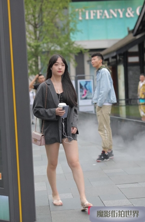 可爱美眉3A888[550M]