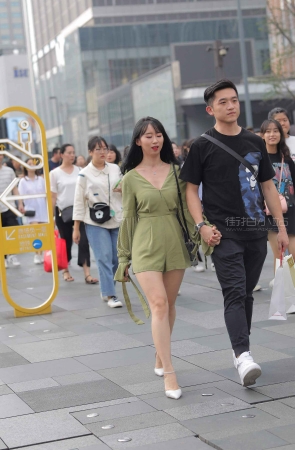 甜美小女友