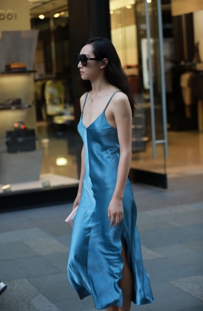 舒适的绸缎最适合夏天