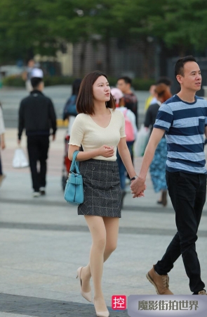 短裙肉丝高跟美女3A354[185M]