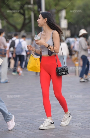 红