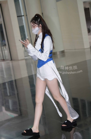 22828-9+71热裤大白腿女孩 19P