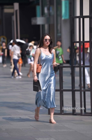 长裙美女