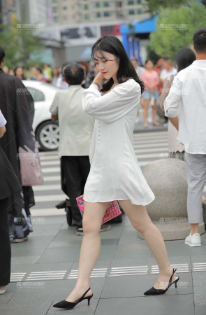 恬静女孩
