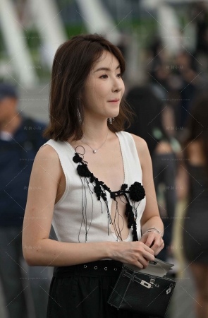 性感又清新的小姐姐