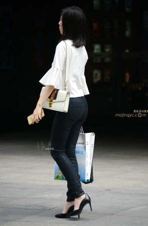 短发妹子----（18P）