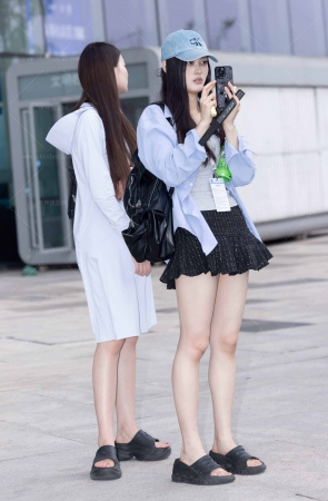 LB477-44P成都车展-和美腿礼仪小姐姐的再次邂逅