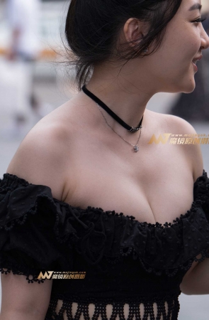 很凶的！又很可爱的美眉~~~