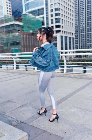 御风&被寒风与骄阳调戏的丰臀健美裤美女【套图+视频】