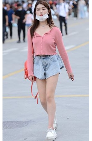 粉衣小姐姐(18P)