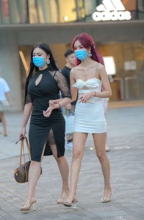 魂魂街拍作品 - 你钟意哪一位