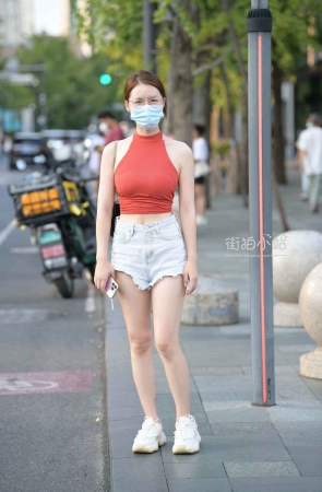 &搭讪热牛美女&