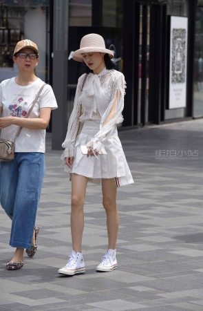 时尚靓妹摆拍