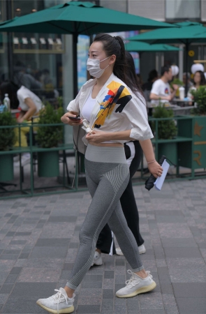 干练时尚运动装