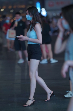 牛仔短裤美丽显腿