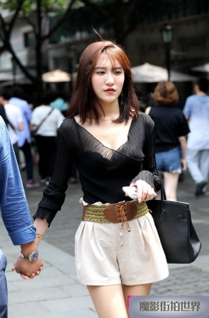 透视装美女吃下午茶3A2199[137M]