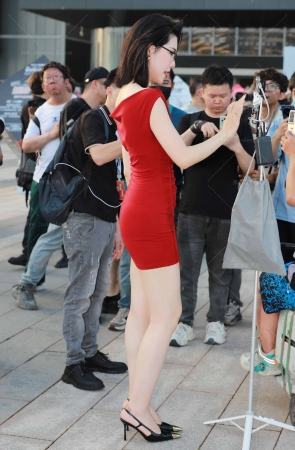 棕红裙高跟凉鞋 10P