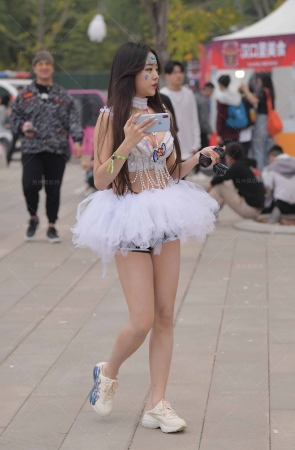 24221-1=50√丰满性感美胸小天使 10P