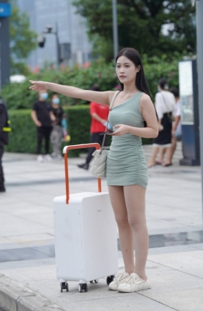 可人丝袜美眉