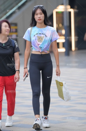高挑美女
