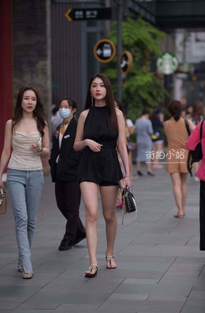 高挑美女