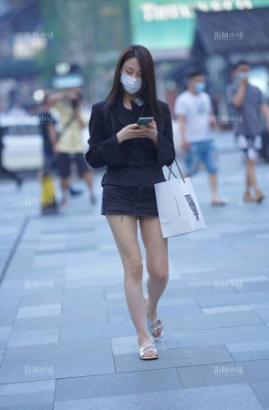 美腿小姐姐