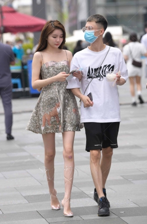 22521-15=103√苗条淑女【套图➕视频】 15P