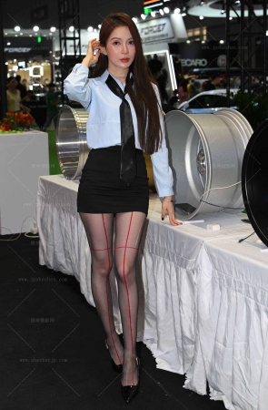 26322-22-51√她这是什么黑丝呢 10P