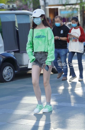回力鞋小妹