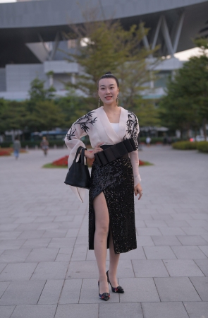 韵味的肉丝高跟美女