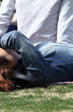 染了色的透明短丝