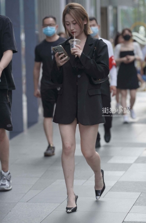 漂亮美腿小姐姐