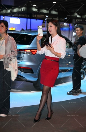 黑丝包臀裙售车主播